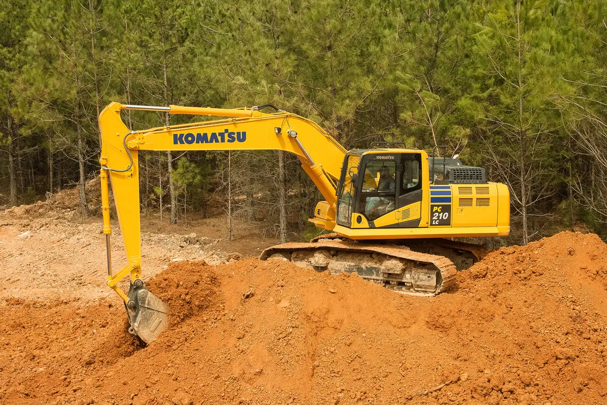 Komatsu PC210LC-11