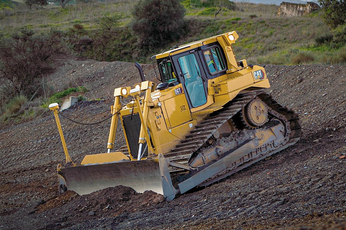 Caterpillar D6T